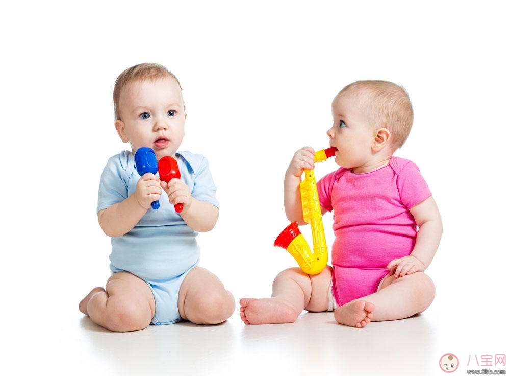 為寶寶選購(gòu)?fù)婢叩脑瓌t及注意事項(xiàng)