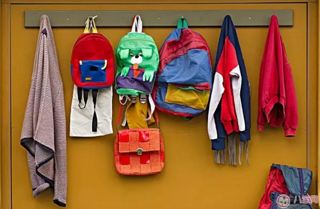 開學(xué)季書包如何挑選  雙肩包VS拉桿包？