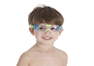 注意！孩子游泳要帶泳鏡的 孩子泳鏡挑選