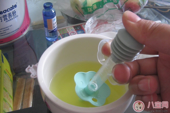 嬰兒喂藥器什么牌子好 小白熊新生兒喂藥器有用嗎 嬰兒喂藥器什么牌子好 小白熊新生兒喂藥器有用嗎