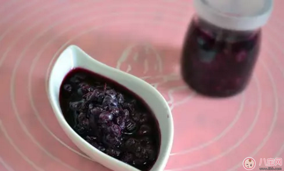 藍(lán)莓輔食營養(yǎng)高 如何給寶寶吃