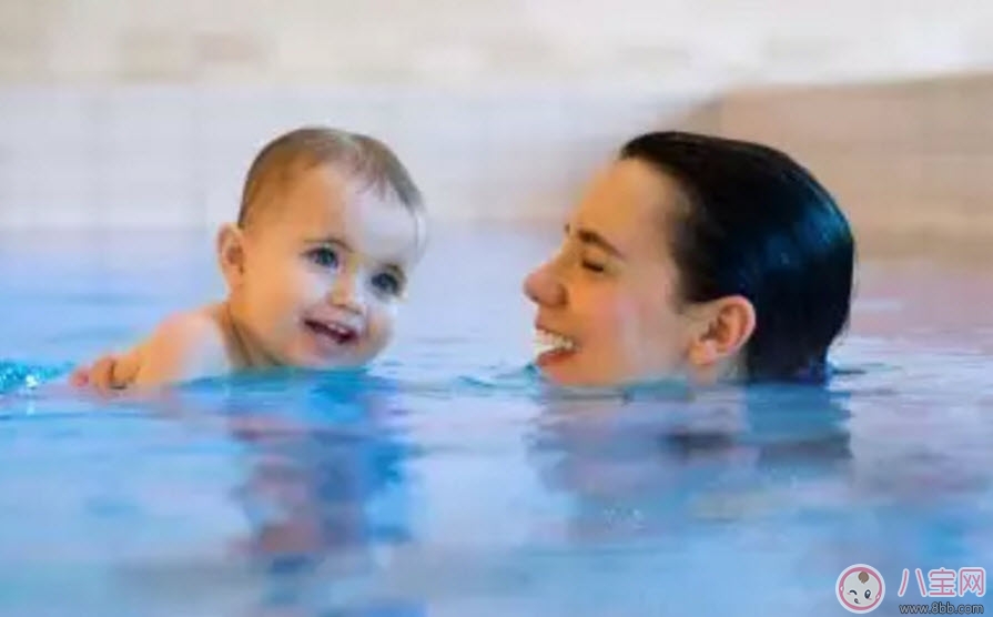 嬰兒游泳需要貼肚臍貼嗎 寶寶游泳防水肚臍貼如何挑選 嬰兒游泳需要貼肚臍貼嗎 寶寶游泳防水肚臍貼如何挑選