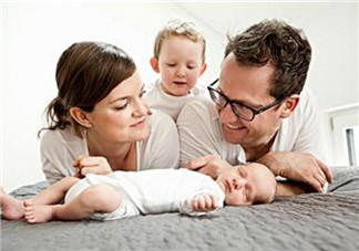 男人生二胎的最佳年齡 男人要二胎的最佳年齡(25—30歲)