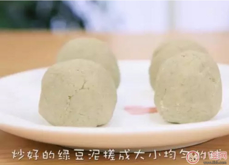 夏季輔食糕點(diǎn)香甜綠豆糕 美味降火還明目