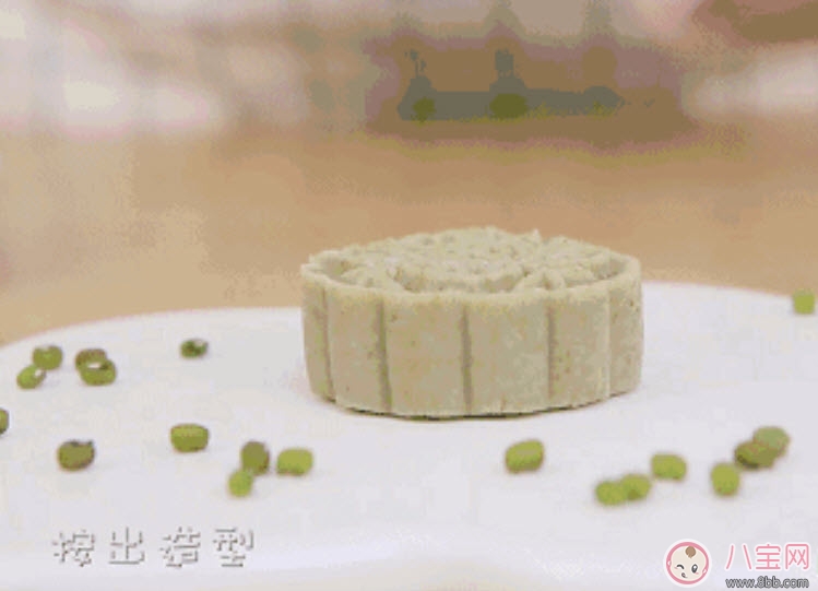 夏季輔食糕點(diǎn)香甜綠豆糕 美味降火還明目