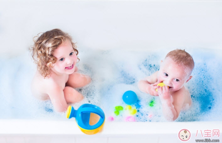 幫寶寶洗澡的工具 給小寶寶洗澡玩具什么好