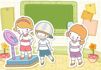 小魚兒稱體重當場發(fā)飆 孩子體重多少算正常