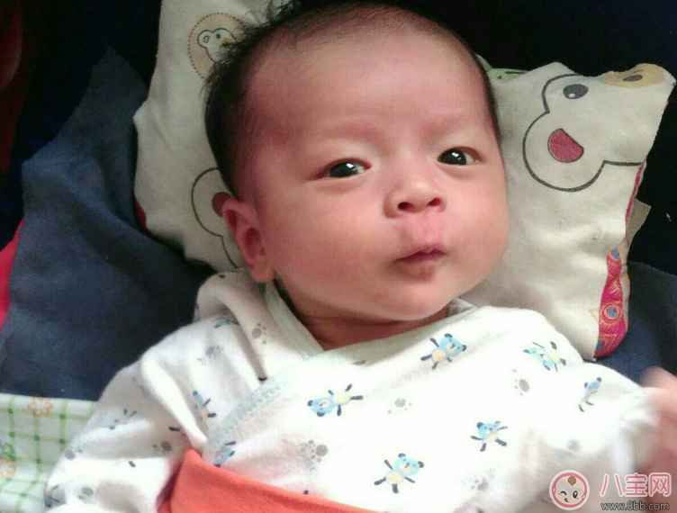 這些情況居然是奶粉過(guò)敏 怎么知道孩子吃奶粉過(guò)敏了