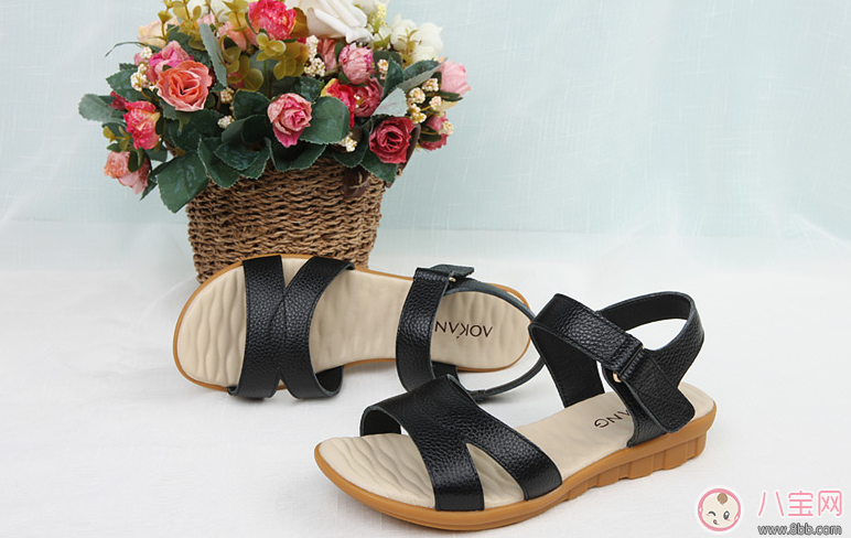 孕婦涼鞋怎么選 孕婦可以穿的涼鞋推薦