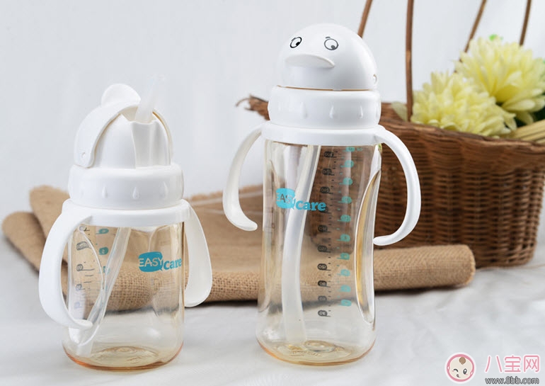 2017夏天寶寶不喝水要換杯子嗎 寶寶喝水杯子怎么選擇 2017夏天寶寶不喝水要換杯子嗎 寶寶喝水杯子怎么選擇