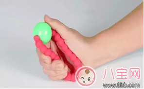 章子怡寶寶同款力推的chewbeads牙膠搖鈴 時尚又安全