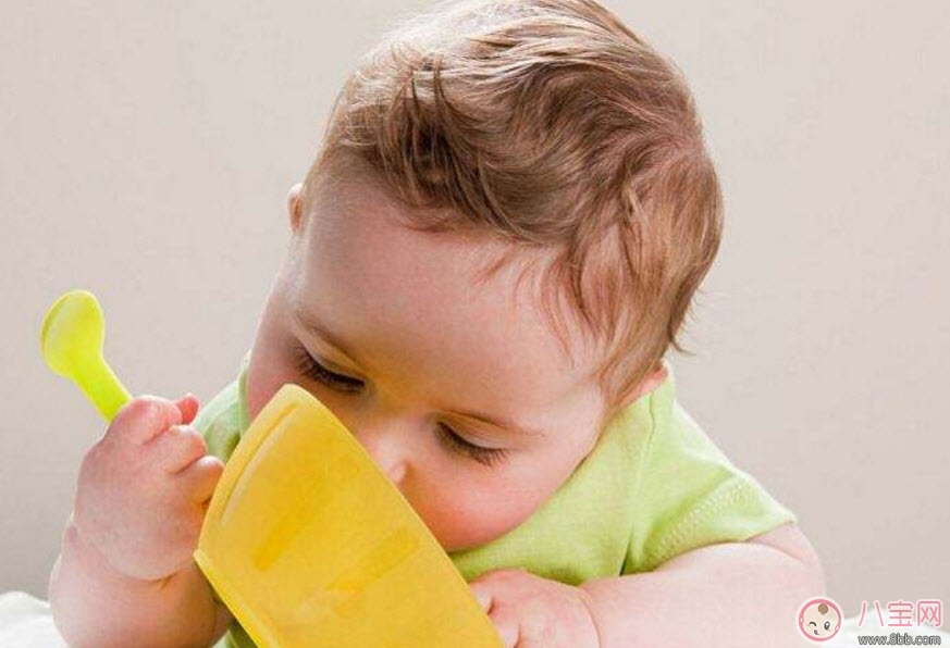 為什么要選專門的兒童餐具，給寶寶挑選餐具時要注意什么