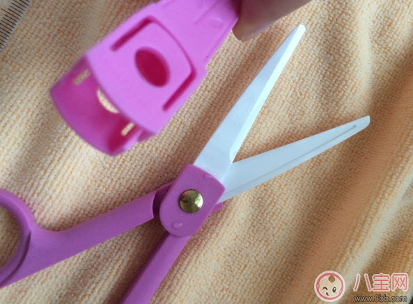 寶寶輔食剪刀有用嗎 嬰兒輔食剪刀測評(陶瓷輔食剪刀) 寶寶輔食剪刀有用嗎 嬰兒輔食剪刀測評(陶瓷輔食剪刀)