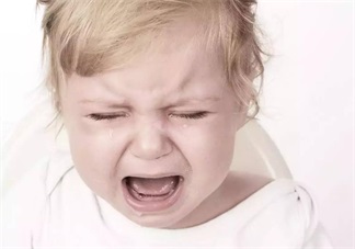 原來(lái)寶寶5個(gè)月大吃輔食有這樣的效果