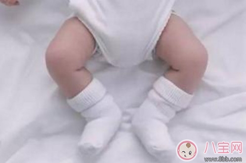 寶寶夏天穿襪子嗎 如何給寶寶挑選襪子 寶寶夏天穿襪子嗎 如何給寶寶挑選襪子