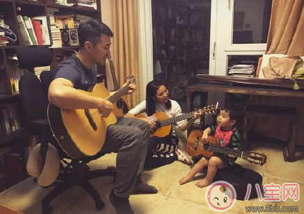 黃英二胎已經(jīng)有四個月 二胎寶寶四月做什么好