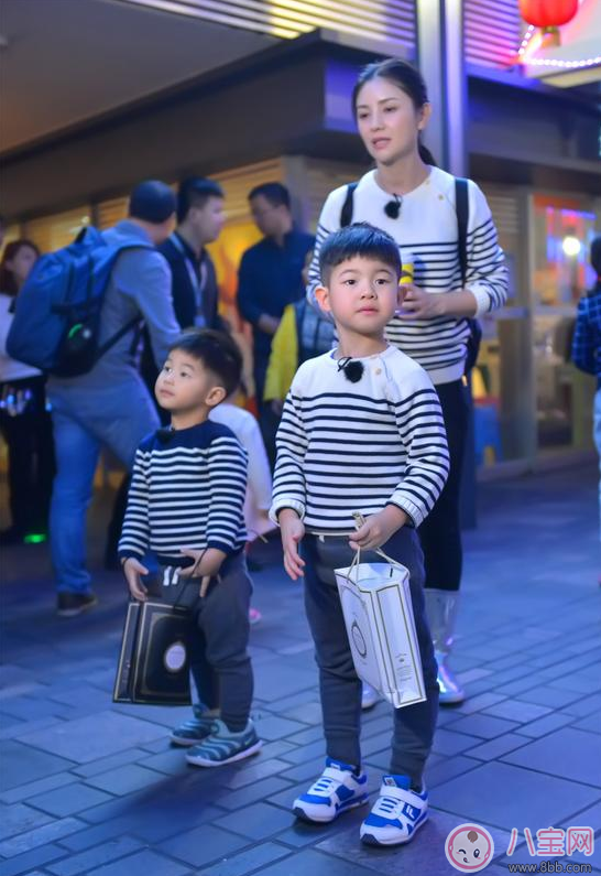 大寶和二寶能和睦相處？ 胡可教會大家