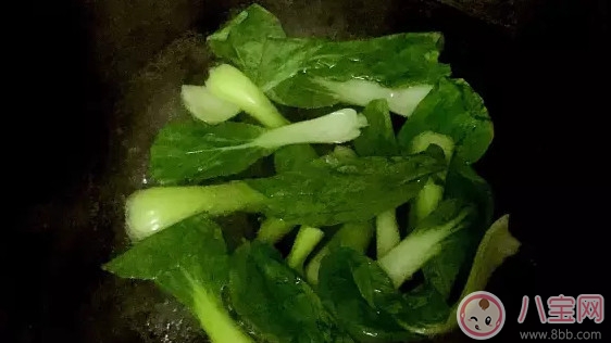 寶寶不吃青菜怎么辦 寶寶輔食青菜小餅讓寶寶愛上吃青菜