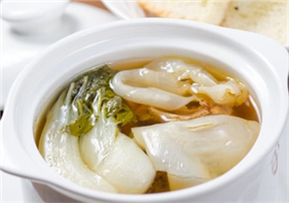 孕婦滋補(bǔ)湯 孕婦靚湯花膠燉雞的做法