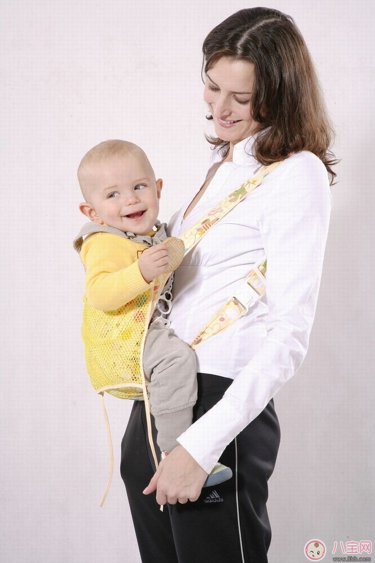 國(guó)慶節(jié)帶新生兒旅行的好處 新生出行準(zhǔn)備須知