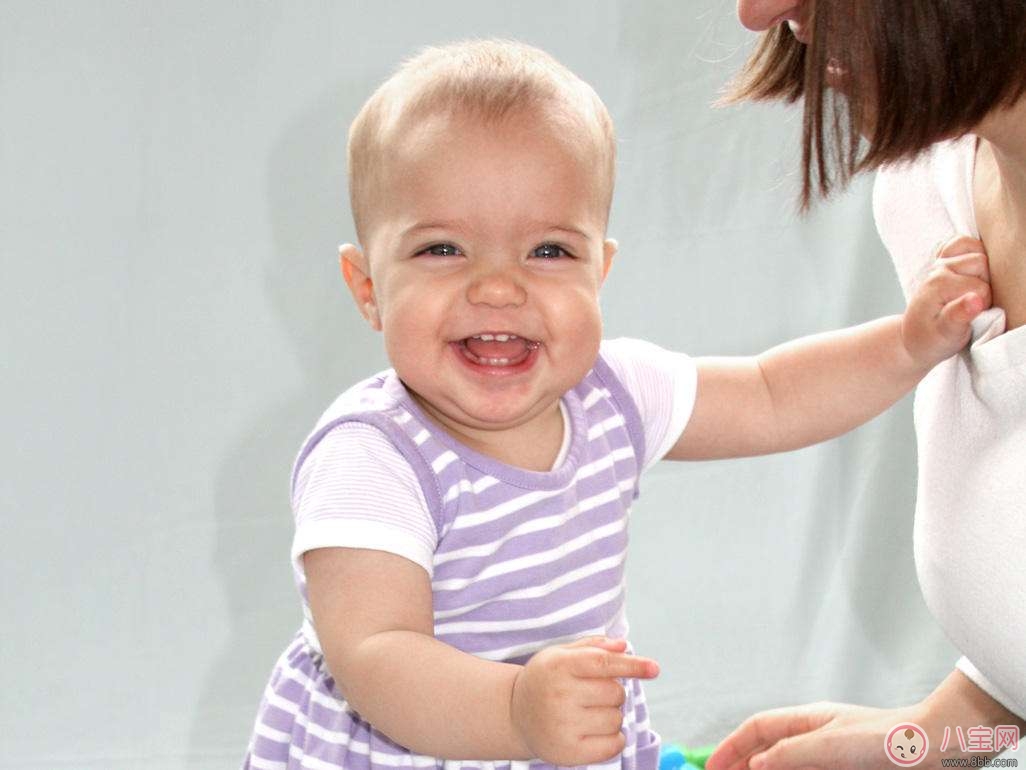 寶寶聽力的異常現(xiàn)象 如何保護(hù)寶寶聽力