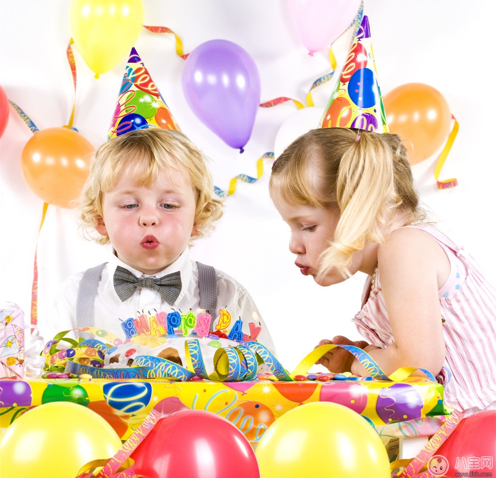 如何訓(xùn)練寶寶嗅覺、味覺發(fā)育 訓(xùn)練有哪些注意事項(xiàng)