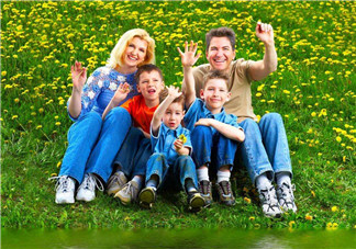 國(guó)慶節(jié)帶寶寶旅行應(yīng)該穿什么衣服？旅行物品需哎喲準(zhǔn)備哪些？