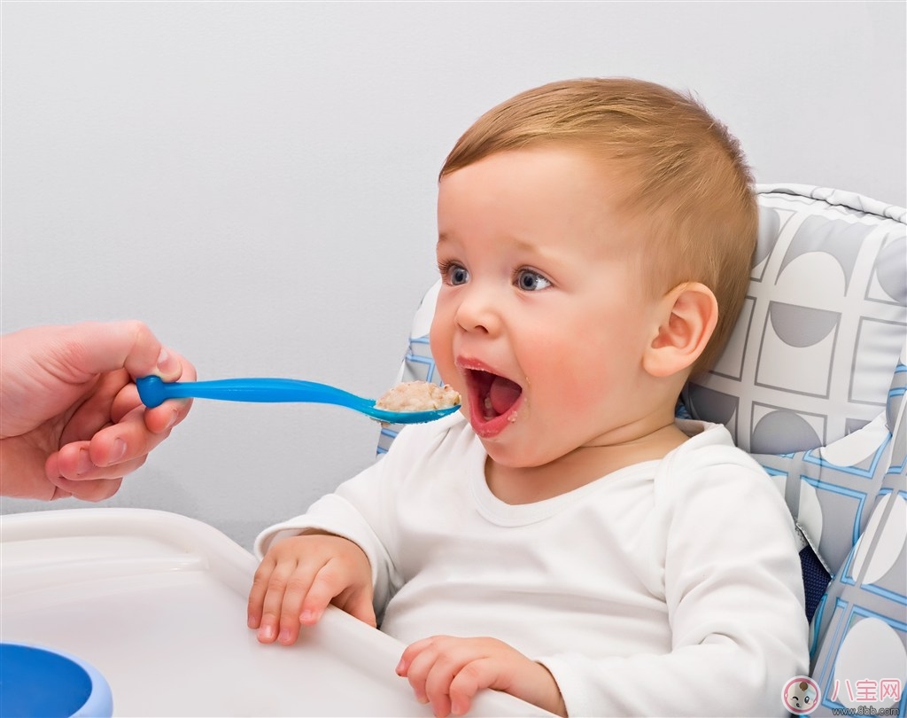 三歲孩子出現(xiàn)煩人行為怎么辦？如何與孩子和平共處