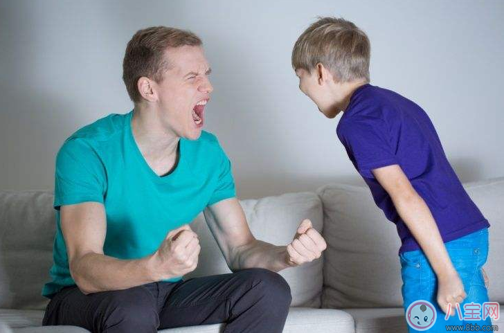 孩子在公眾場(chǎng)合大吼大叫 這個(gè)方法悄悄化解