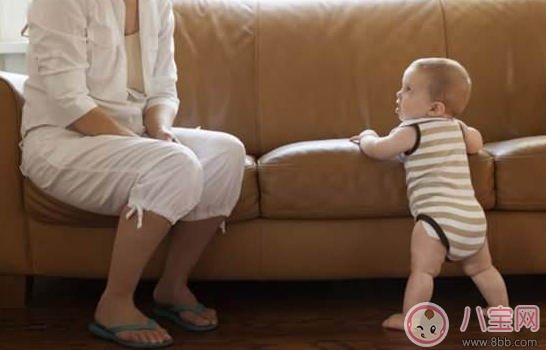 看到孩子想走路 這樣幫才是真的到位 看到孩子想走路 這樣幫才是真的到位