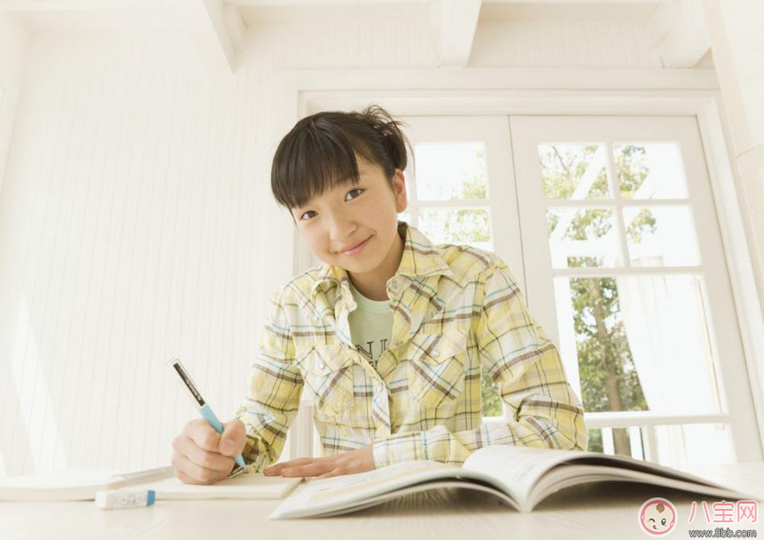 孩子不喜歡寫作業(yè) 可能這樣會(huì)讓孩子容易接受