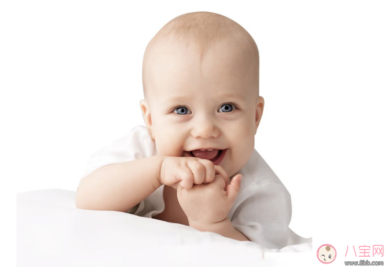 孩子喜歡吃手手 何時(shí)干預(yù)比較好