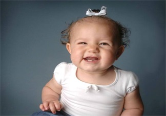 喂奶時總是被咬乳頭 這個反應讓孩子咬得更兇