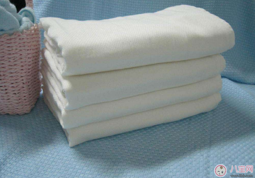 擔(dān)心紙尿褲不夠安全 那就用尿布吧