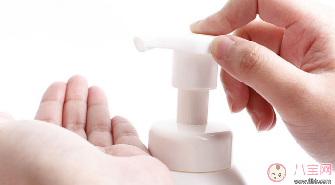 給寶寶洗澡有什么講究 這五個錯誤要避免 給寶寶洗澡有什么講究 這五個錯誤要避免