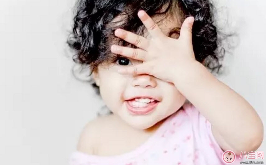 寶寶長(zhǎng)牙慢是缺鈣嗎 寶寶長(zhǎng)牙與補(bǔ)鈣的關(guān)系