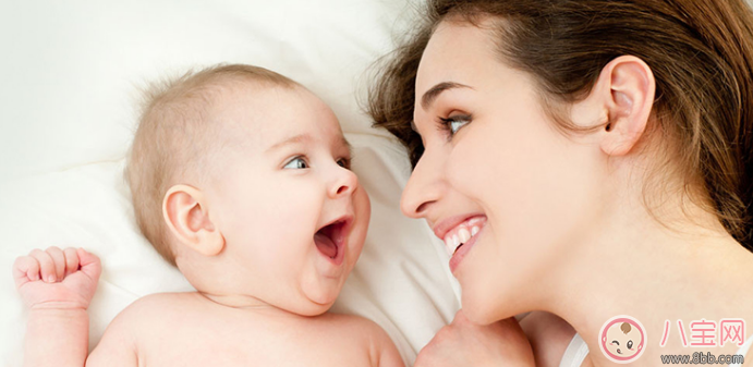 母乳喂養(yǎng)姿勢和技巧2017 正確的母乳喂養(yǎng)方式 母乳喂養(yǎng)姿勢和技巧2017 正確的母乳喂養(yǎng)方式