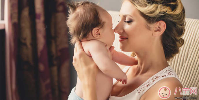 母乳喂養(yǎng)姿勢和技巧2017 正確的母乳喂養(yǎng)方式 母乳喂養(yǎng)姿勢和技巧2017 正確的母乳喂養(yǎng)方式