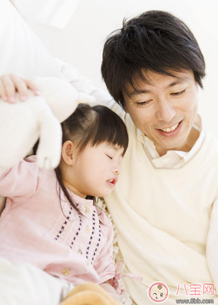 怎么哄都不睡寶寶 是不是方法沒(méi)用對(duì)