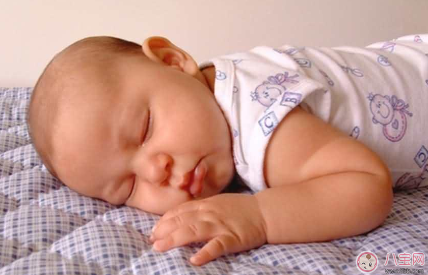 怎么哄都不睡寶寶 是不是方法沒(méi)用對(duì)