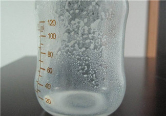 假奶粉會有掛壁現(xiàn)象嗎 為什么奶粉會出現(xiàn)掛壁的現(xiàn)象