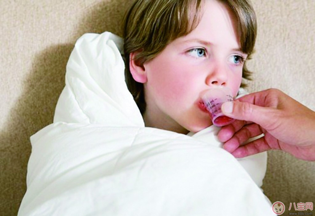 寶寶耳朵痛 小心感冒引起中耳炎 寶寶耳朵痛 小心感冒引起中耳炎