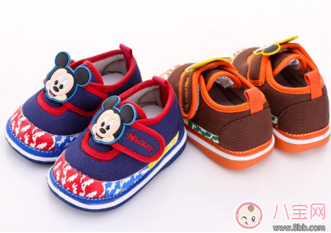 寶寶選鞋誤區(qū)要避開 正確選對鞋子才算好