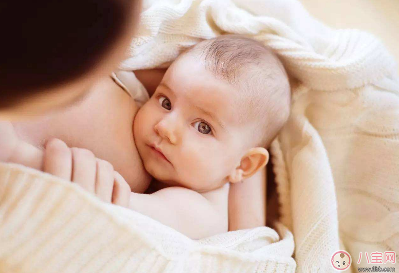 母乳喂養(yǎng)門道大 大多數人竟不知這樣的母乳不能給孩子吃
