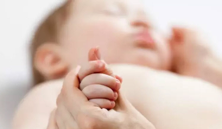 孩子多大分房睡比較好 孩子不愿意分房睡怎么辦