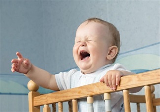 孩子這樣是因為缺乏安全感 這些細節(jié)能看出