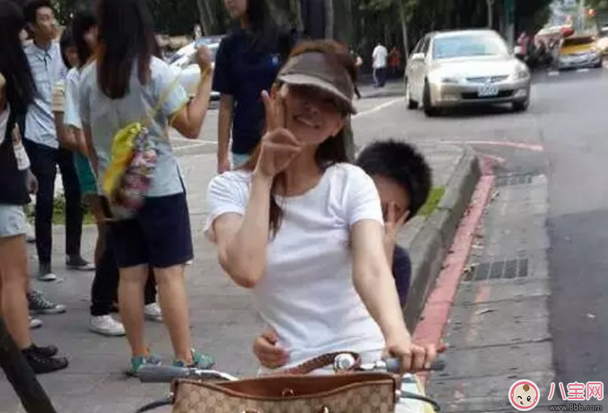 伊能靜帶孩子太辛苦 如何輕松帶一歲前寶寶 伊能靜帶孩子太辛苦 如何輕松帶一歲前寶寶