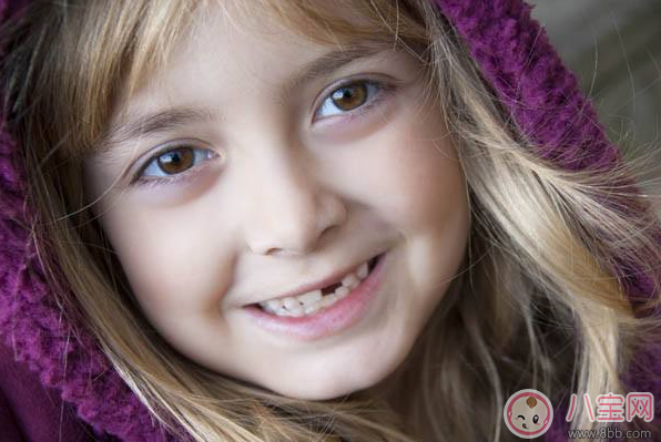 孩子換牙牙不掉 孩子雙排牙要不要拔