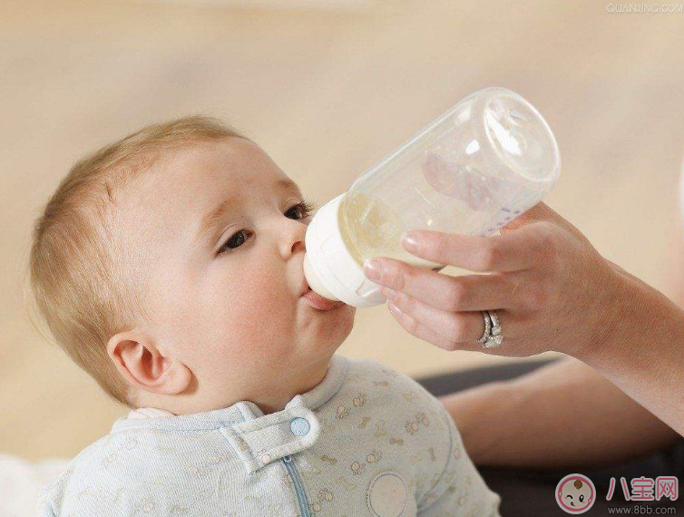 孩子頻繁喝水可能暗示著什么 孩子多喝水原因 孩子頻繁喝水可能暗示著什么 孩子多喝水原因