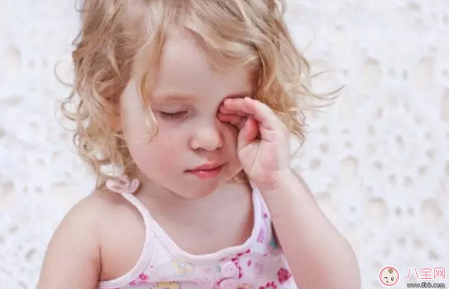 哪些情況要給寶寶用眼藥水 寶寶眼藥水怎么滴 哪些情況要給寶寶用眼藥水 寶寶眼藥水怎么滴